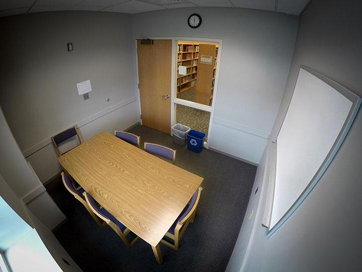 Library student spaces - small conference room
